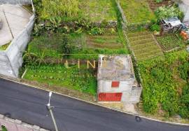 Traditional House and Plots - Campana Traditional House and Plots - Campana