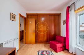 3 Bedroom House with Suite, Garage, Backyard and Renewable Energy – Santa Bárbara, Lourinhã