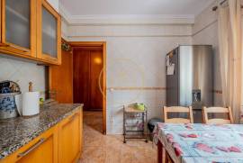 3 Bedroom House with Suite, Garage, Backyard and Renewable Energy – Santa Bárbara, Lourinhã