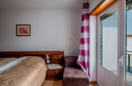 3 Bedroom House with Suite, Garage, Backyard and Renewable Energy – Santa Bárbara, Lourinhã