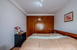 3 Bedroom House with Suite, Garage, Backyard and Renewable Energy – Santa Bárbara, Lourinhã