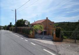 Spacious 6-bedroom semi-detached house at the entrance to Loulé — Space, Comfort and Excellent Location
