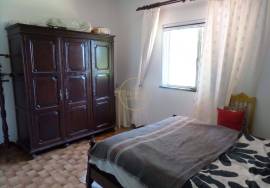 Spacious 6-bedroom semi-detached house at the entrance to Loulé — Space, Comfort and Excellent Location