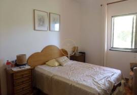 Spacious 6-bedroom semi-detached house at the entrance to Loulé — Space, Comfort and Excellent Location