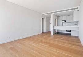Quarteira – New 2-bedroom ground-floor apartment near the beach