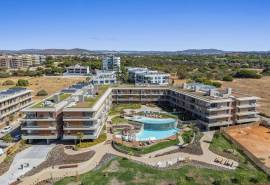 Quarteira – New 2-bedroom ground-floor apartment near the beach