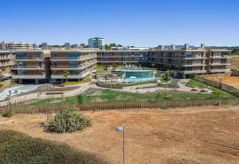 Quarteira – New 2-bedroom ground-floor apartment near the beach