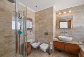 Ferragudo - 2-bedroom single-storey apartment walking distance to the beach Ferragudo - 2-bedroom single-storey apartment walking distance to the beach