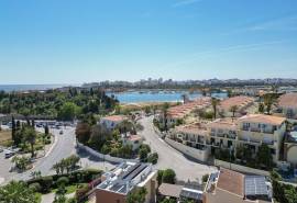 Ferragudo - 2-bedroom single-storey apartment walking distance to the beach Ferragudo - 2-bedroom single-storey apartment walking distance to the beach