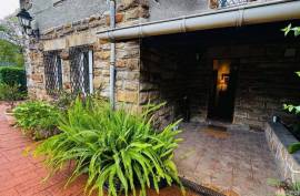 Historic semi-detached urban villa in Galdakao with private garden of more than 800 m² Historic semi-detached urban villa in Galdakao with private garden of more than 800 m²