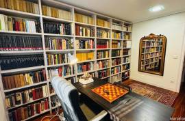 Historic semi-detached urban villa in Galdakao with private garden of more than 800 m² Historic semi-detached urban villa in Galdakao with private garden of more than 800 m²