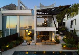 Exclusive luxury semi-detached house with private pool and sea views in Sierra Blanca, Marbella Exclusive luxury semi-detached house with private pool and sea views in Sierra Blanca, Marbella