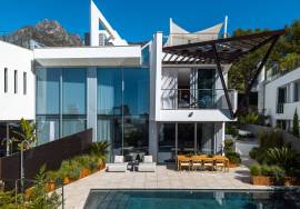 Exclusive luxury semi-detached house with private pool and sea views in Sierra Blanca, Marbella Exclusive luxury semi-detached house with private pool and sea views in Sierra Blanca, Marbella