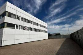 Osijek, Čepin Industrial Zone - Commercial Space for Rent 150-600 m², First Row by the Road