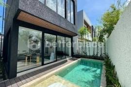 Sophisticated Tropical Sanctuary 3-Bed Villa in Prime Seminyak Offering Contemporary Luxury Living and Strong Bali Rental Returns