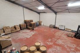 A Complex Of Winegrowing Buildings On A Plot Of 1860 M2, Part Of Which Is Suitable For Development.