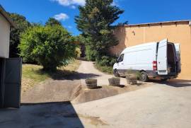 A Complex Of Winegrowing Buildings On A Plot Of 1860 M2, Part Of Which Is Suitable For Development.