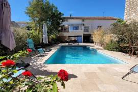 Charming 1940s Villa Completely Renovated With Garage, Terrace, Heated Swimming Pool And Summer Kitchen.