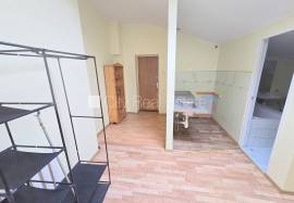 Studio for rent in Riga, 40.00m2 Studio for rent in Riga, 40.00m2