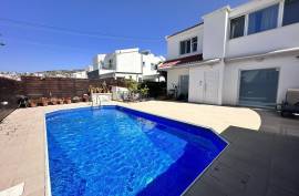 4 Bedroom Villa - Peyia, Paphos