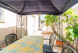 listing listing
