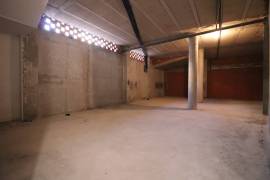 listing listing