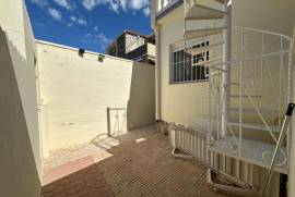 listing listing