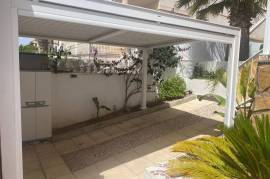 listing listing