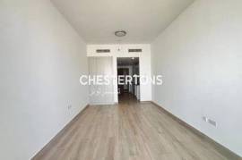 Modern Studio | Spacious | Bright Unit | Available