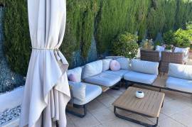 listing listing
