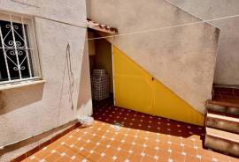 listing listing