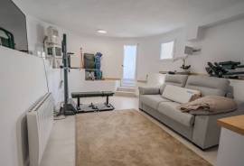 listing listing
