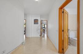 2 bedroom apartment located about 600 meters from the beach in Quarteira 2 bedroom apartment located about 600 meters from the beach in Quarteira