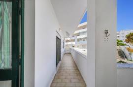 2 bedroom apartment located about 600 meters from the beach in Quarteira 2 bedroom apartment located about 600 meters from the beach in Quarteira
