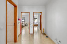 2 bedroom apartment located about 600 meters from the beach in Quarteira 2 bedroom apartment located about 600 meters from the beach in Quarteira