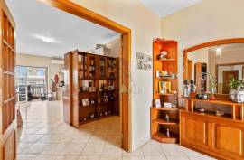 1+3 bedroom apartment with sea view from the terrace in Quarteira 1+3 bedroom apartment with sea view from the terrace in Quarteira