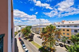 1+3 bedroom apartment with sea view from the terrace in Quarteira 1+3 bedroom apartment with sea view from the terrace in Quarteira