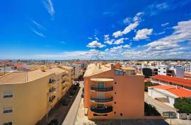 1+3 bedroom apartment with sea view from the terrace in Quarteira 1+3 bedroom apartment with sea view from the terrace in Quarteira