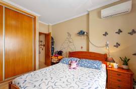 1+3 bedroom apartment with sea view from the terrace in Quarteira 1+3 bedroom apartment with sea view from the terrace in Quarteira