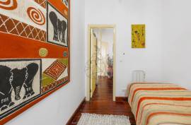 Building with Shop and Housing, Charm, Investment and Income in the Historic Center of Monchique Building with Shop and Housing, Charm, Investment and Income in the Historic Center of Monchique
