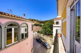 Building with Shop and Housing, Charm, Investment and Income in the Historic Center of Monchique Building with Shop and Housing, Charm, Investment and Income in the Historic Center of Monchique