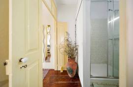 Building with Shop and Housing, Charm, Investment and Income in the Historic Center of Monchique Building with Shop and Housing, Charm, Investment and Income in the Historic Center of Monchique