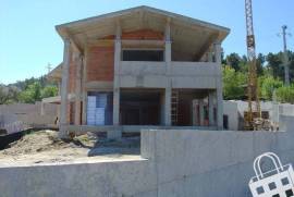 Detached house - House under construction with 600m² on the outskirts of the city