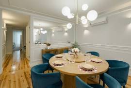 Apartamento T2 Totalmente Renovado e Mobilado em Lisboa