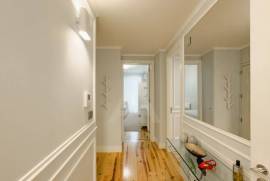 Apartamento T2 Totalmente Renovado e Mobilado em Lisboa