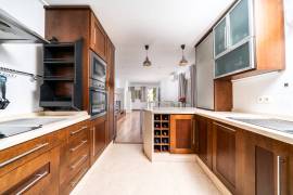 listing listing
