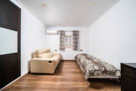 listing listing