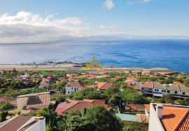 4 bedroom villa with unobstructed sea views