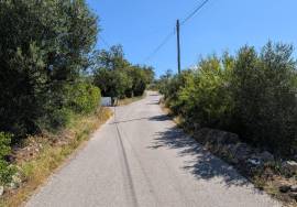 Charming Country Villa with Annex & Large Plot for Sale in Paderne, Algarve