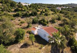 Charming Country Villa with Annex & Large Plot for Sale in Paderne, Algarve
